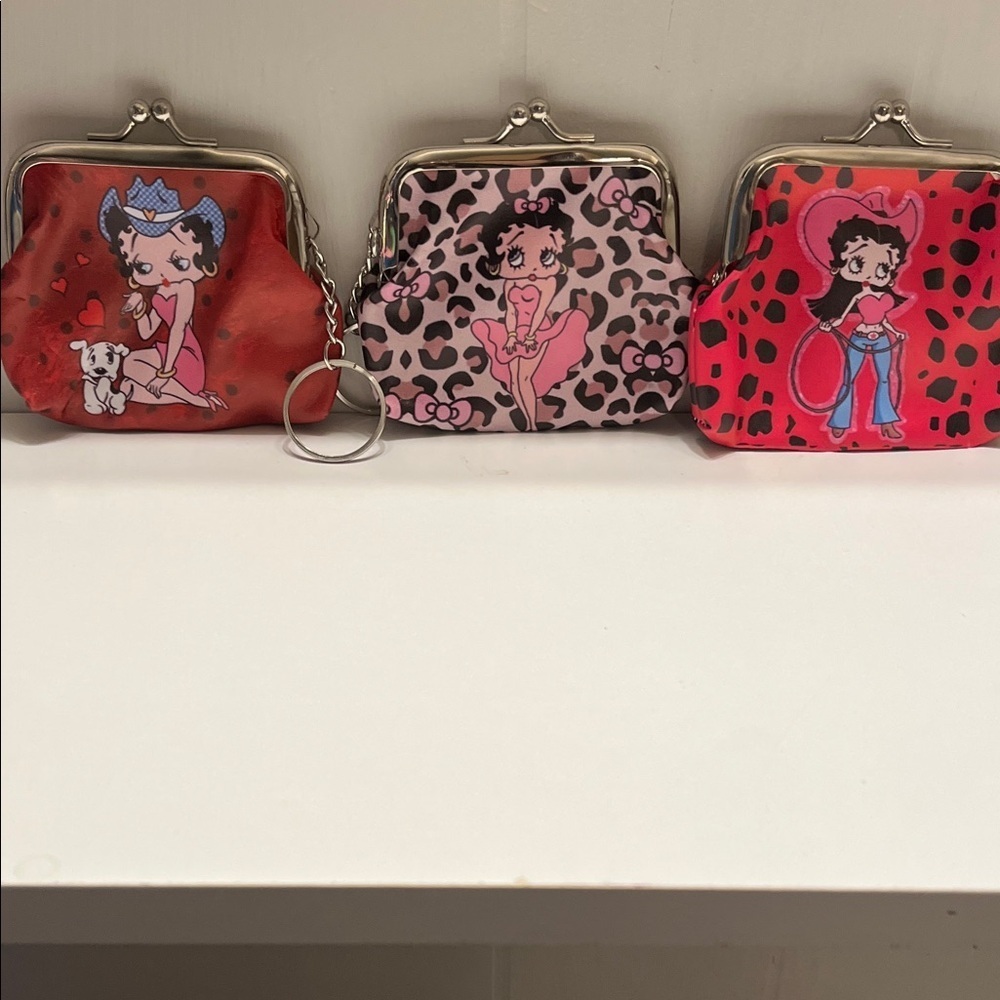 Pick (1) BB Kiss Lock Coin Purse - Picture 3 of 10